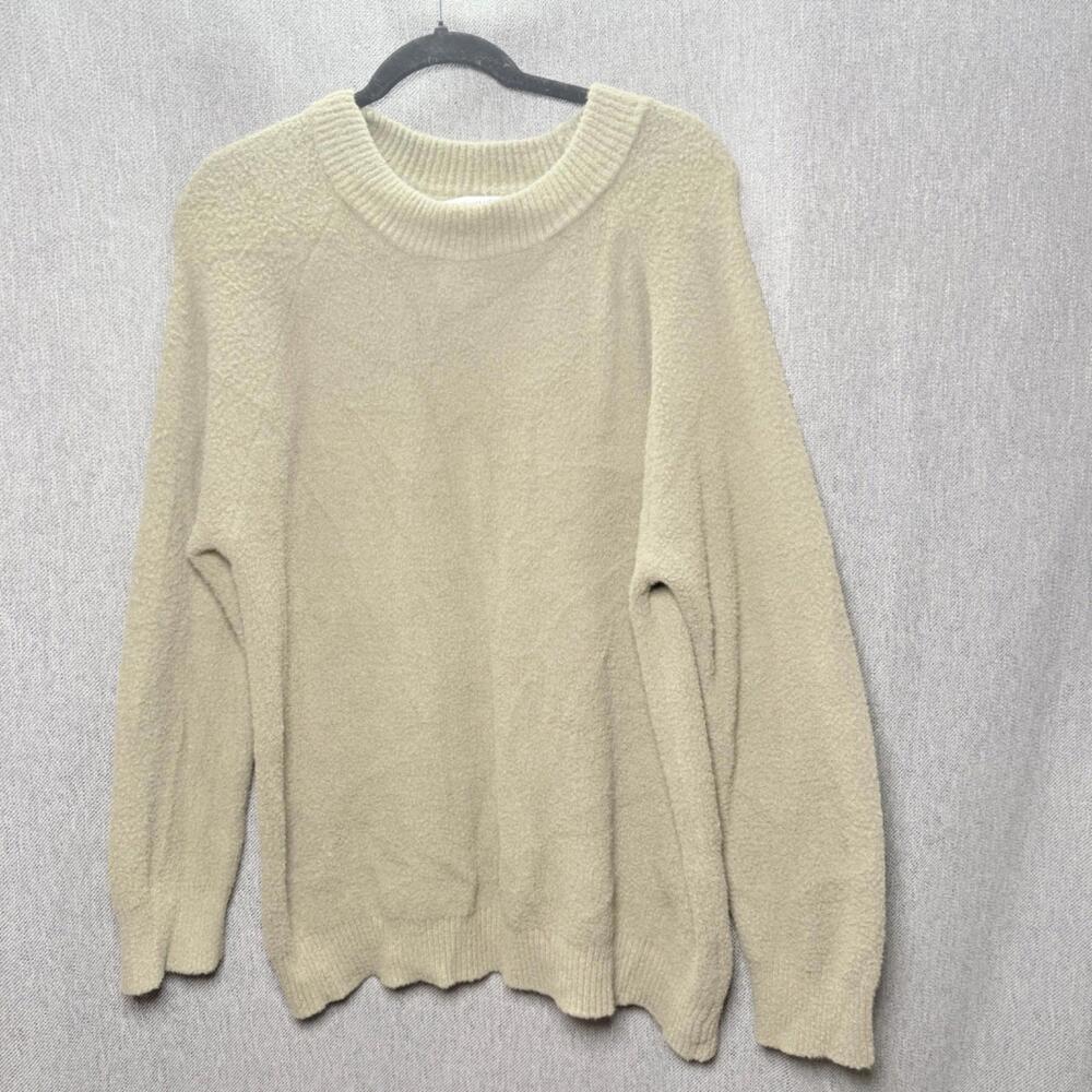 Macaron Women's L Sage Green Soft Crew Neck Sweater Soft Fuzzy‎